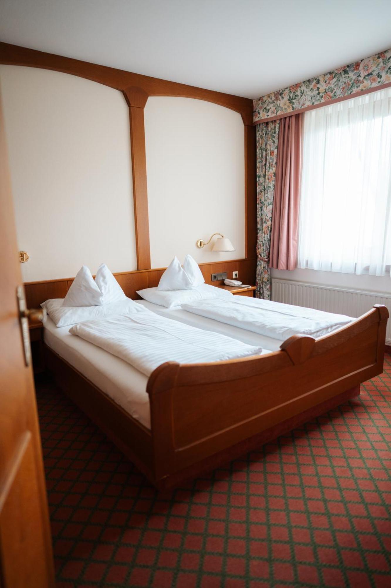 Seehotel Ressmann Дроболлах-ам-Фаакер-Зее Экстерьер фото