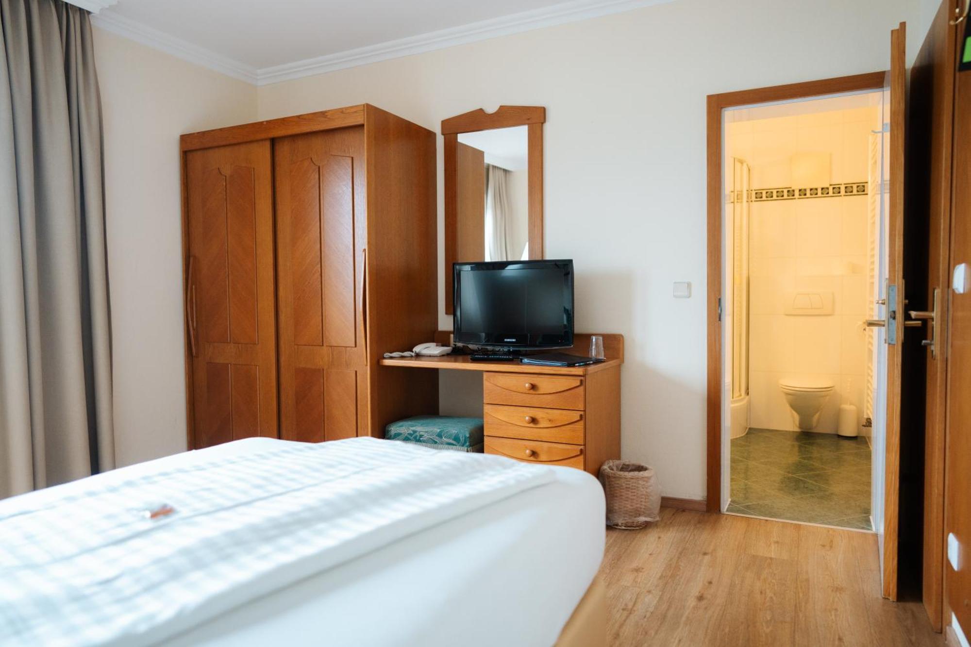 Seehotel Ressmann Дроболлах-ам-Фаакер-Зее Экстерьер фото