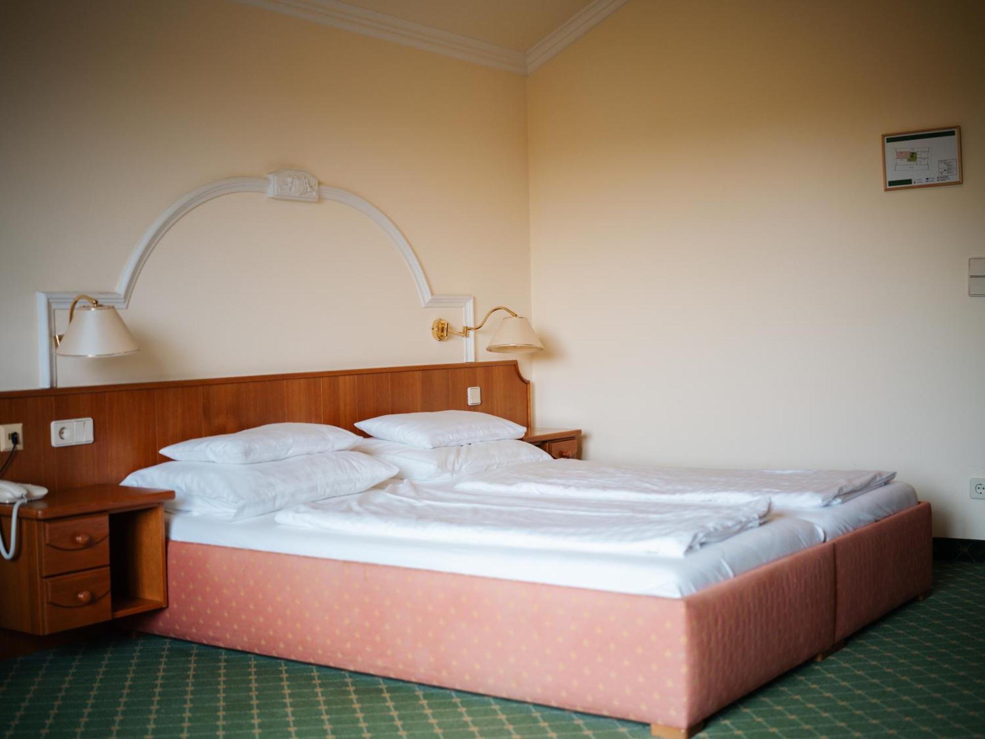 Seehotel Ressmann Дроболлах-ам-Фаакер-Зее Экстерьер фото