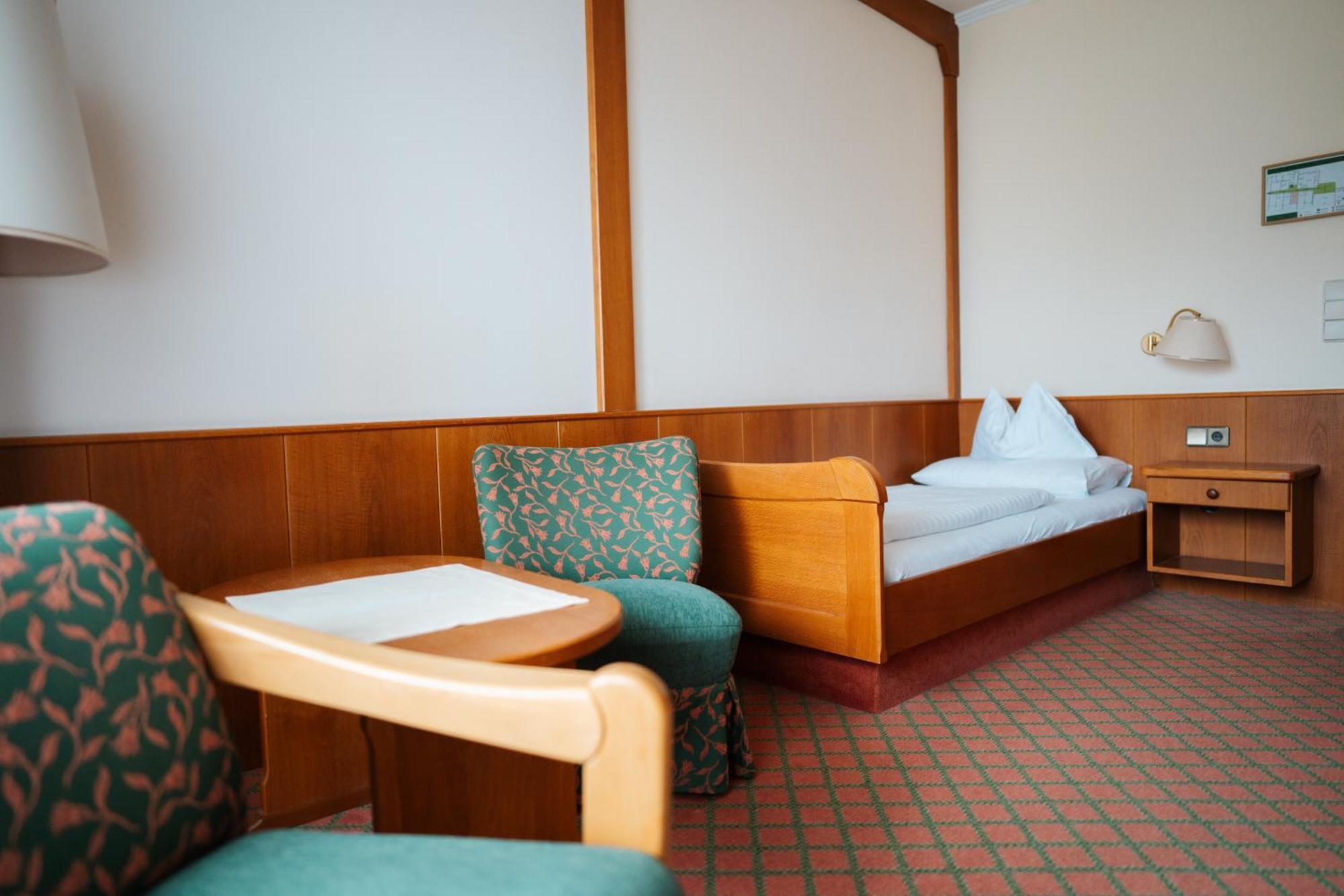 Seehotel Ressmann Дроболлах-ам-Фаакер-Зее Экстерьер фото