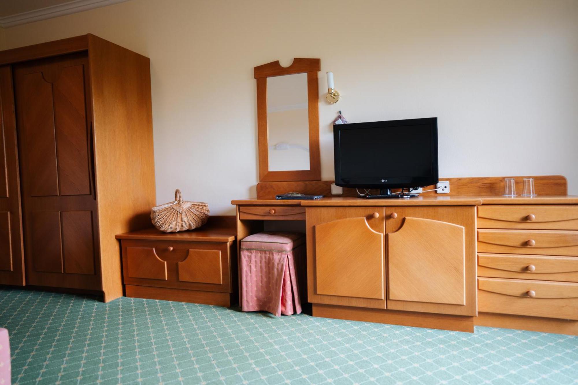 Seehotel Ressmann Дроболлах-ам-Фаакер-Зее Экстерьер фото