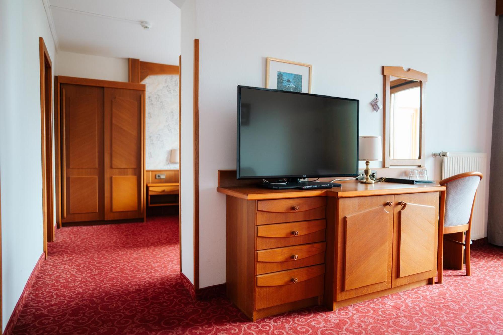 Seehotel Ressmann Дроболлах-ам-Фаакер-Зее Экстерьер фото