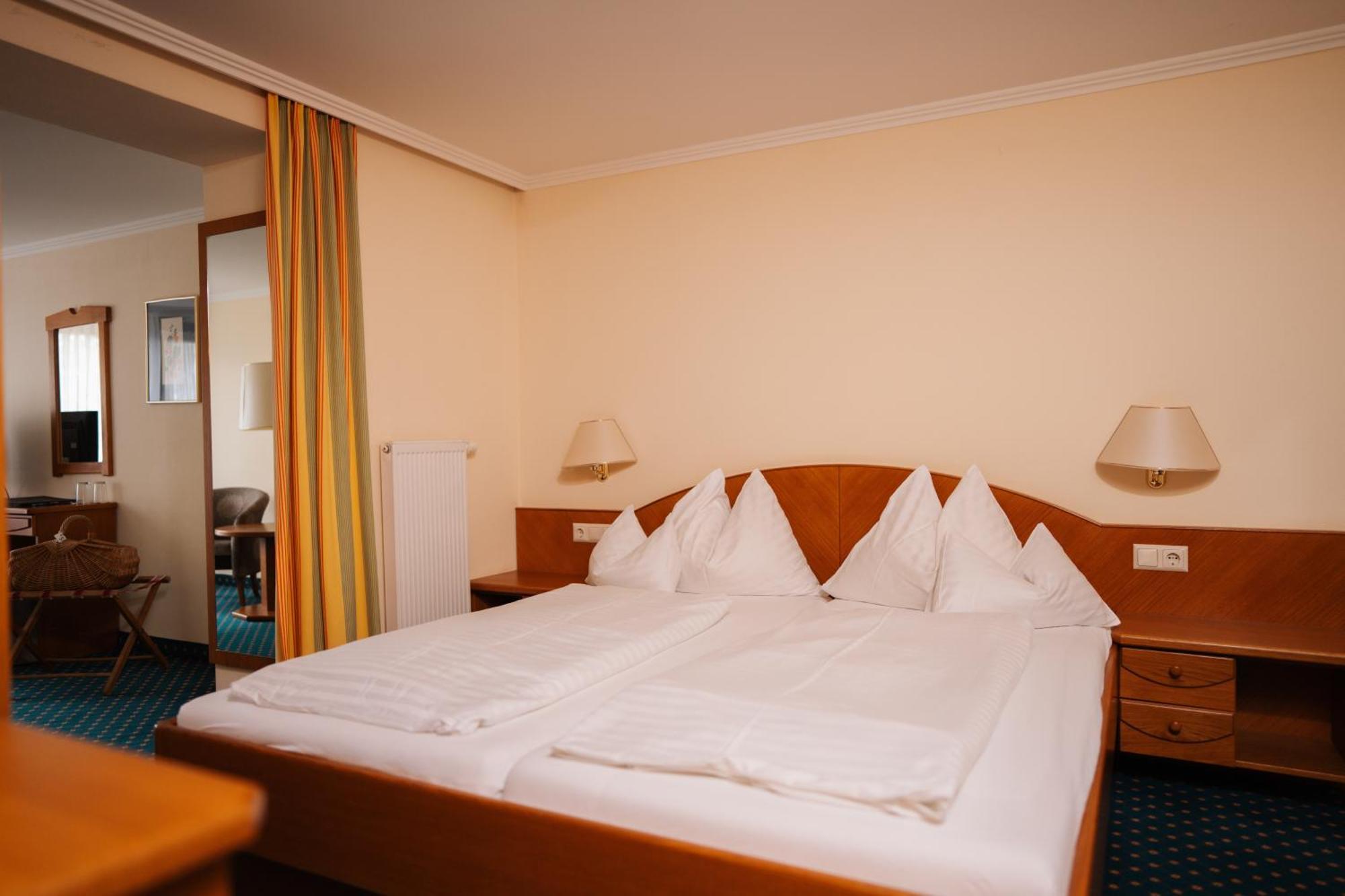 Seehotel Ressmann Дроболлах-ам-Фаакер-Зее Экстерьер фото