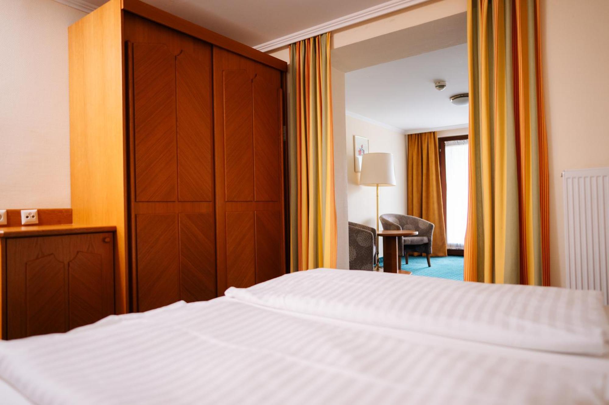 Seehotel Ressmann Дроболлах-ам-Фаакер-Зее Экстерьер фото